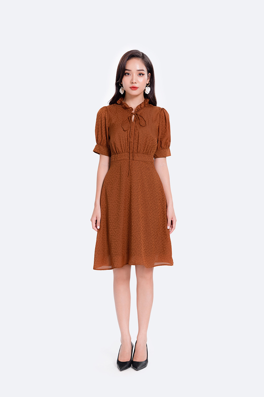 Đầm nữ dáng xòe cổ phối bèo