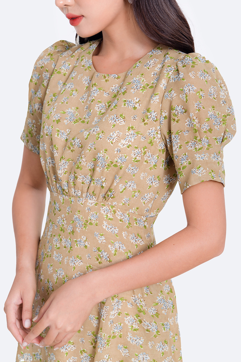 Đầm xòe nhấn eo họa tiết hoa nhí