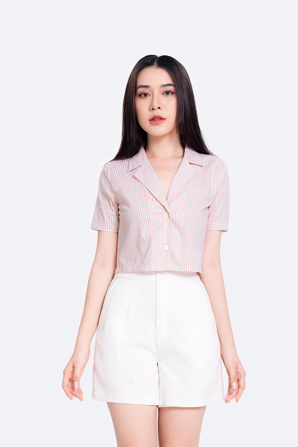 Áo sơ mi nữ dáng ngắn kẻ sọc 