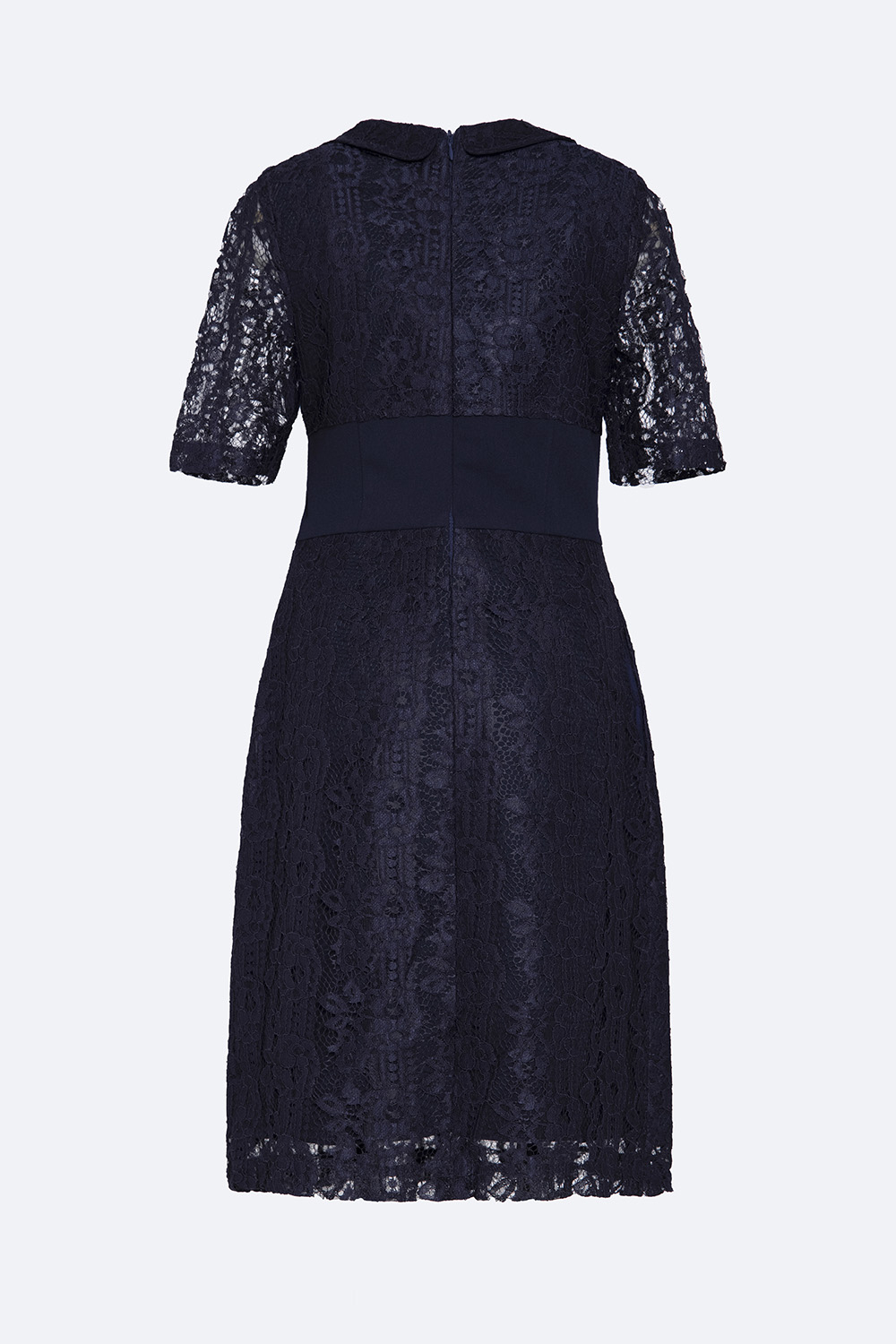 Đầm ren dáng chữ A cổ sen