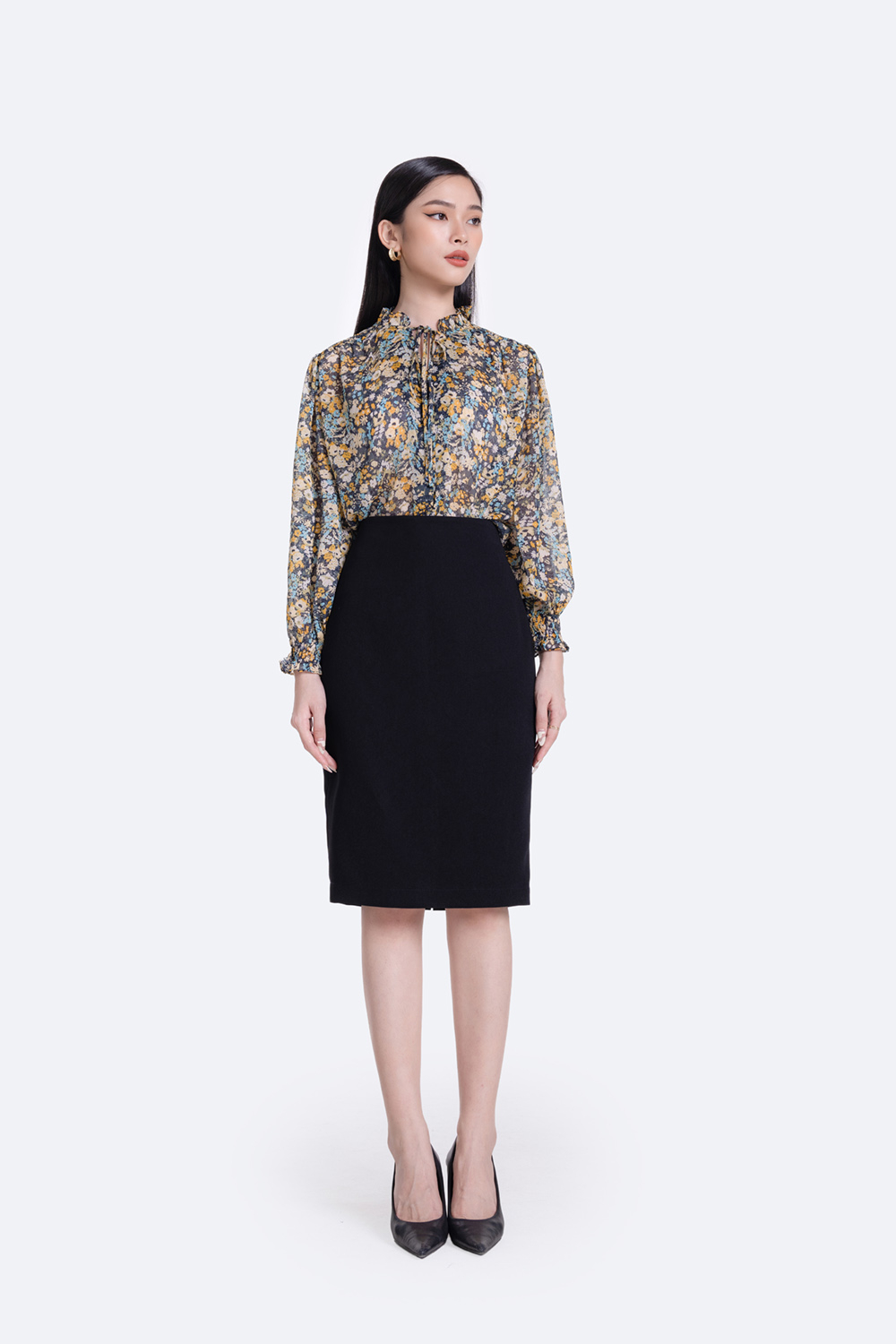 Áo sơ mi hoa tay dài cổ viền bèo