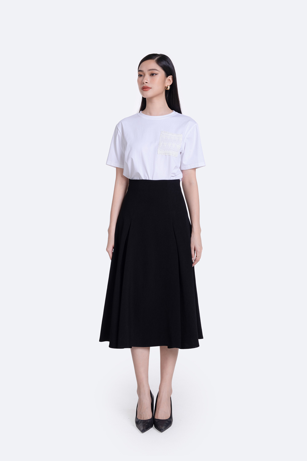 Áo thun nữ trắng phối túi