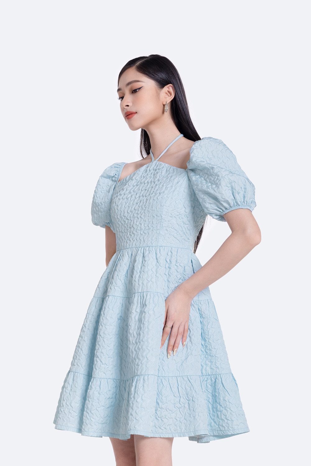 Đầm xòe tay phồng cổ chéo dây