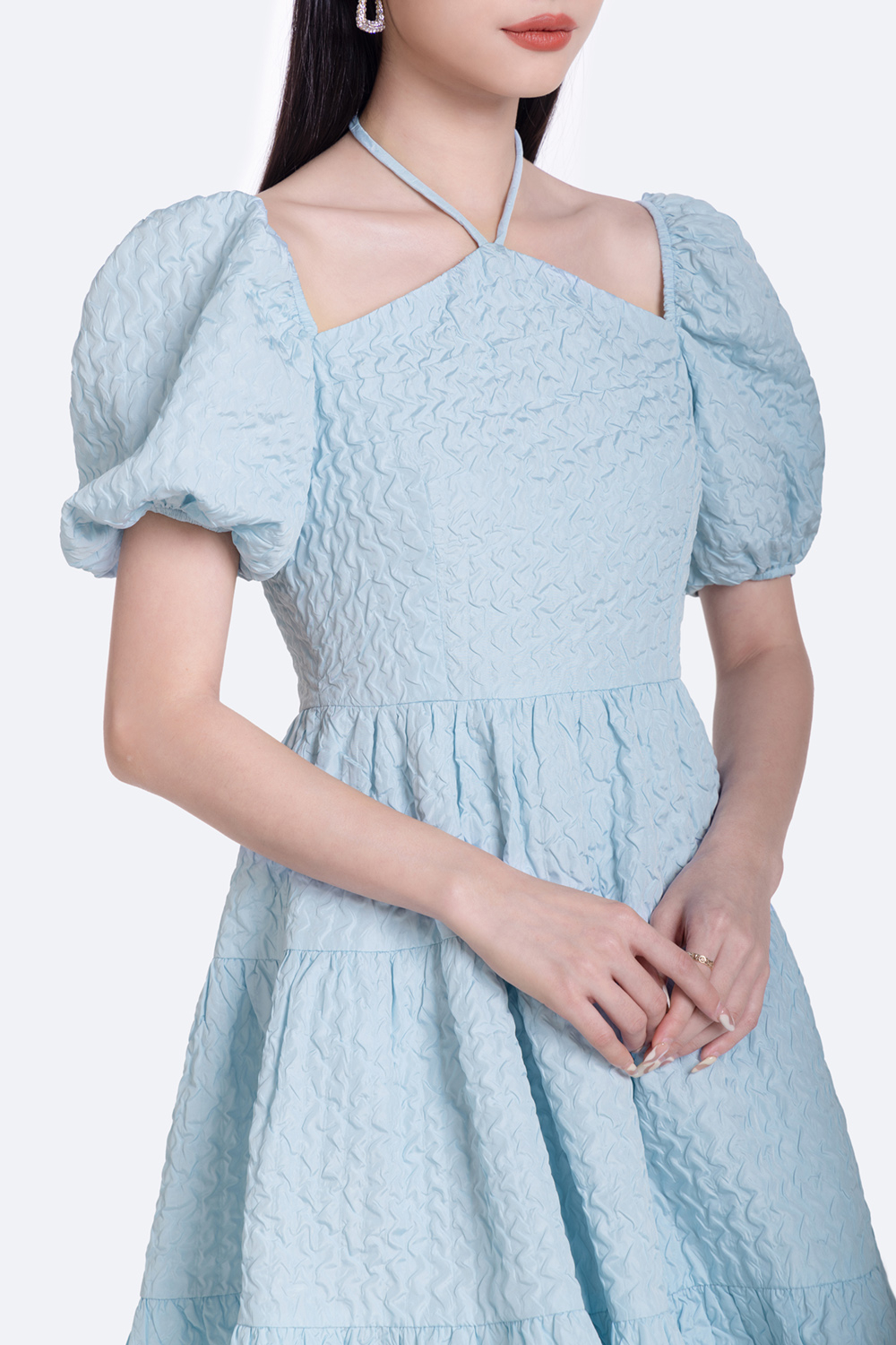 Đầm xòe tay phồng cổ chéo dây