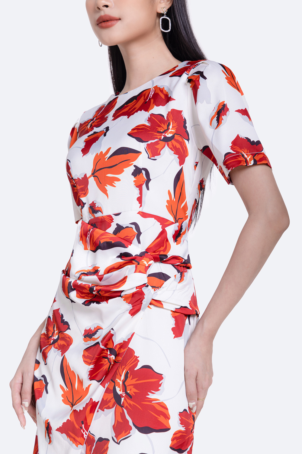 Đầm họa tiết chữ A tùng váy đắp chéo