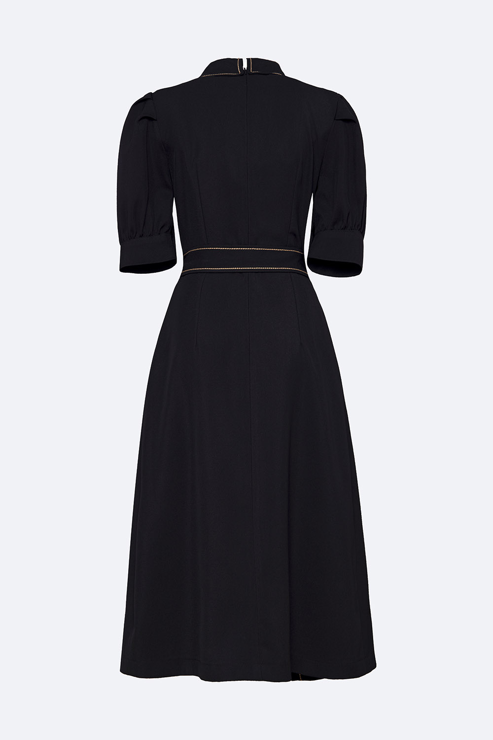 Đầm đen chữ A dáng dài kèm thắt eo