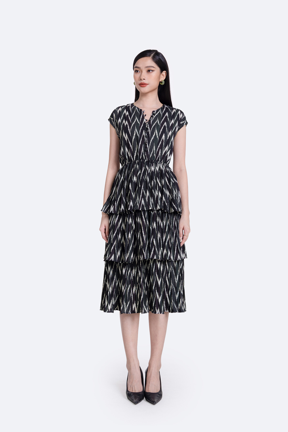 Đầm xếp tầng dáng dài tay hến