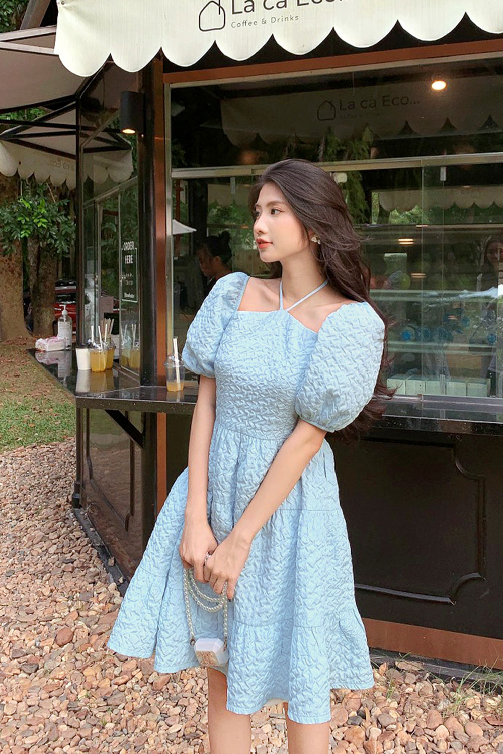 Đầm xòe tay phồng cổ chéo dây