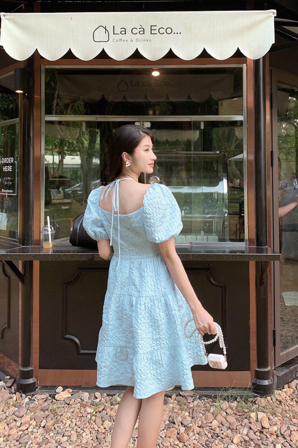 Đầm xòe tay phồng cổ chéo dây