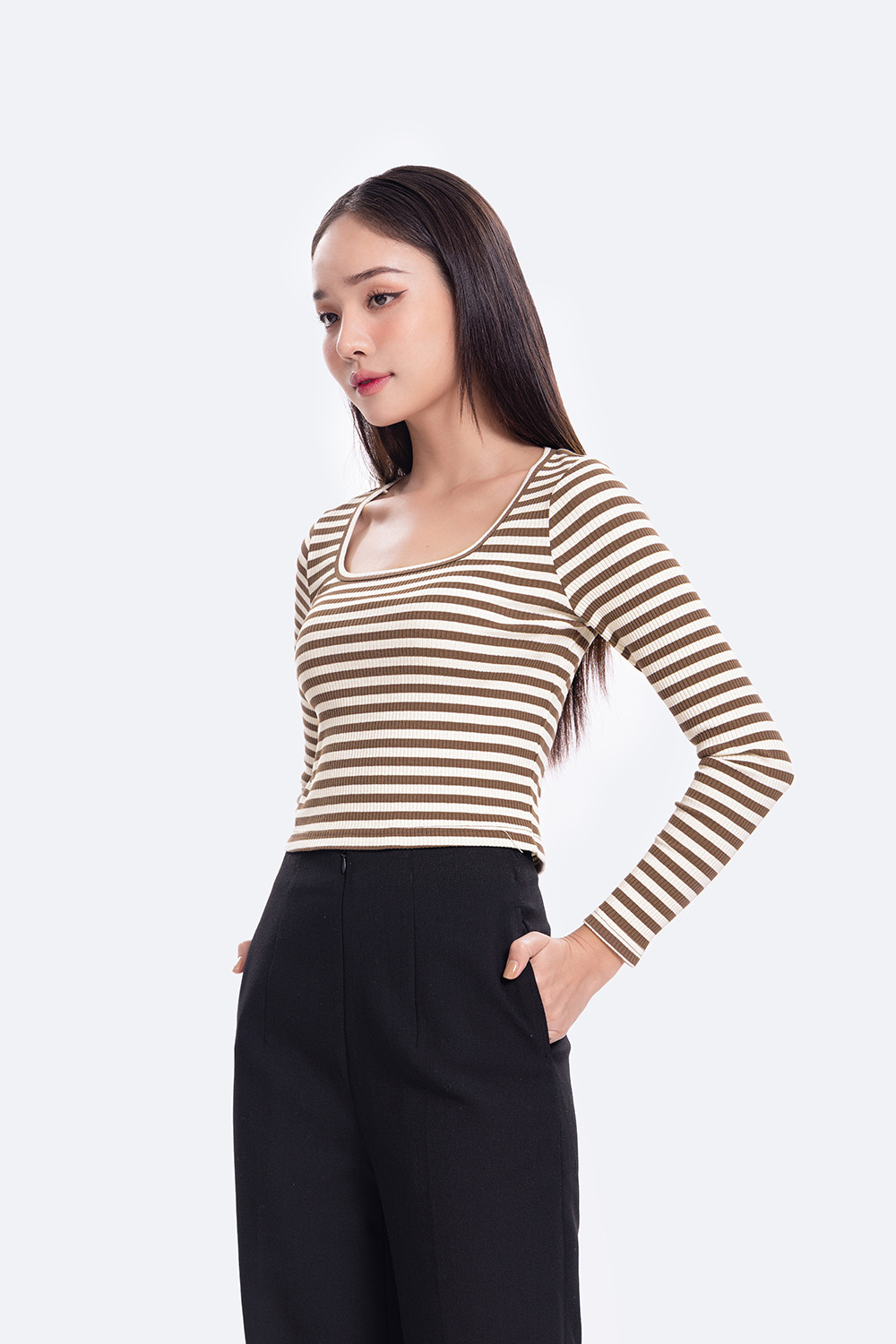 Áo thun nữ kẻ sọc ngang tay dài