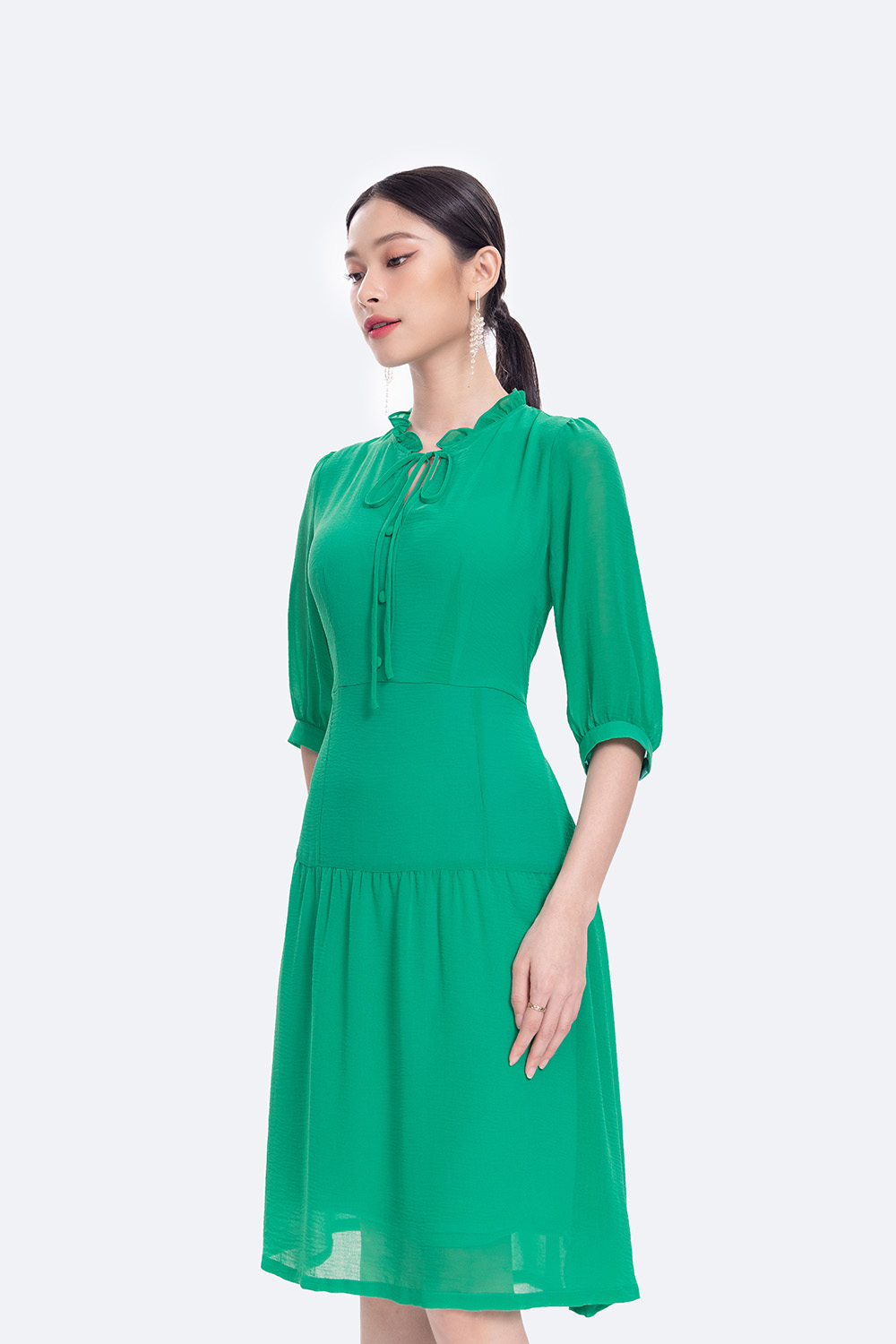 Đầm xòe nữ công sở tay lỡ cổ phối nơ