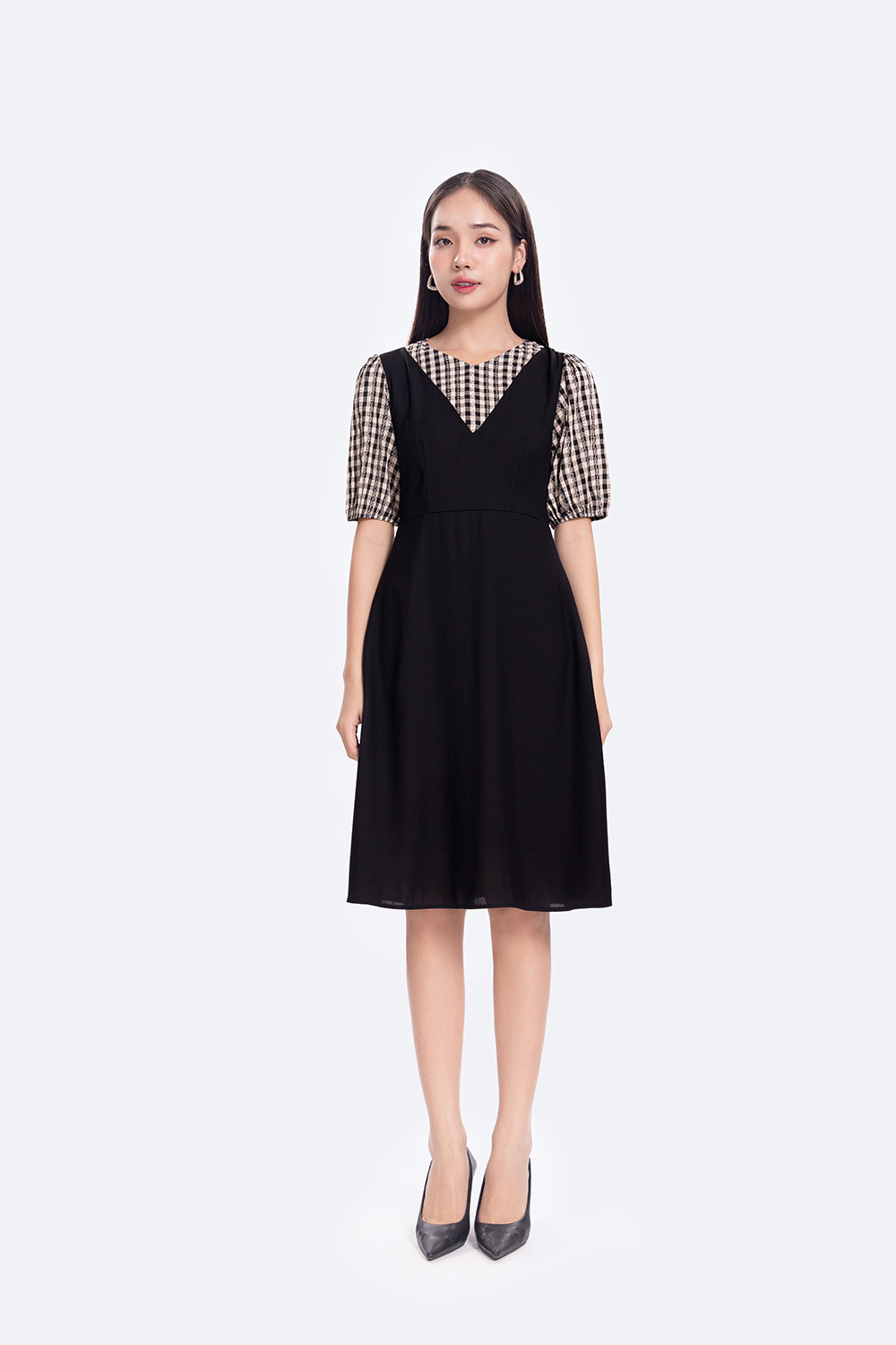 Đầm đen công sở dáng xòe phối caro