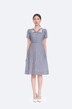 Đầm chữ A caro cổ chéo cut-out