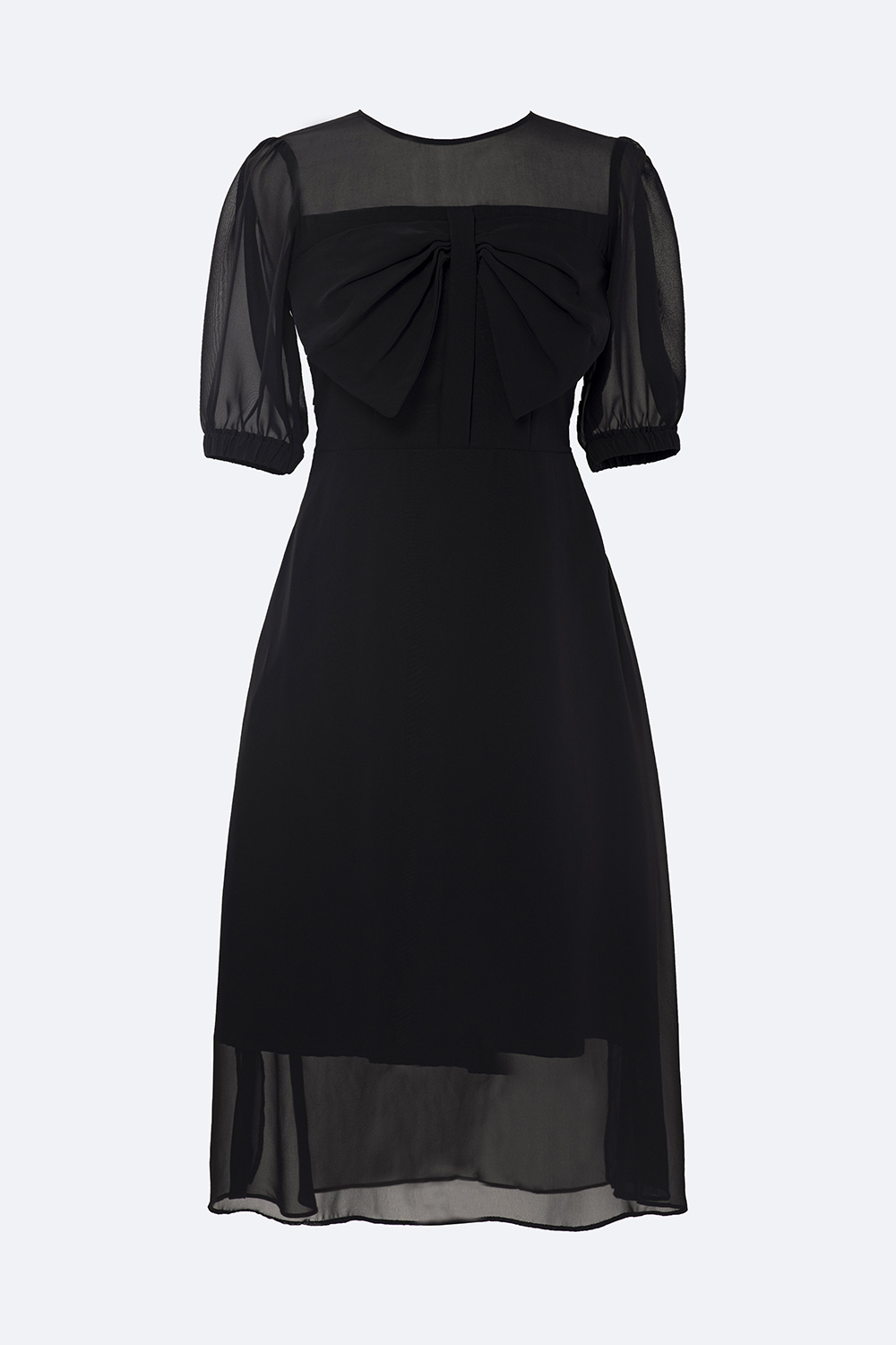 Đầm đen dáng xòe phối nơ ngực