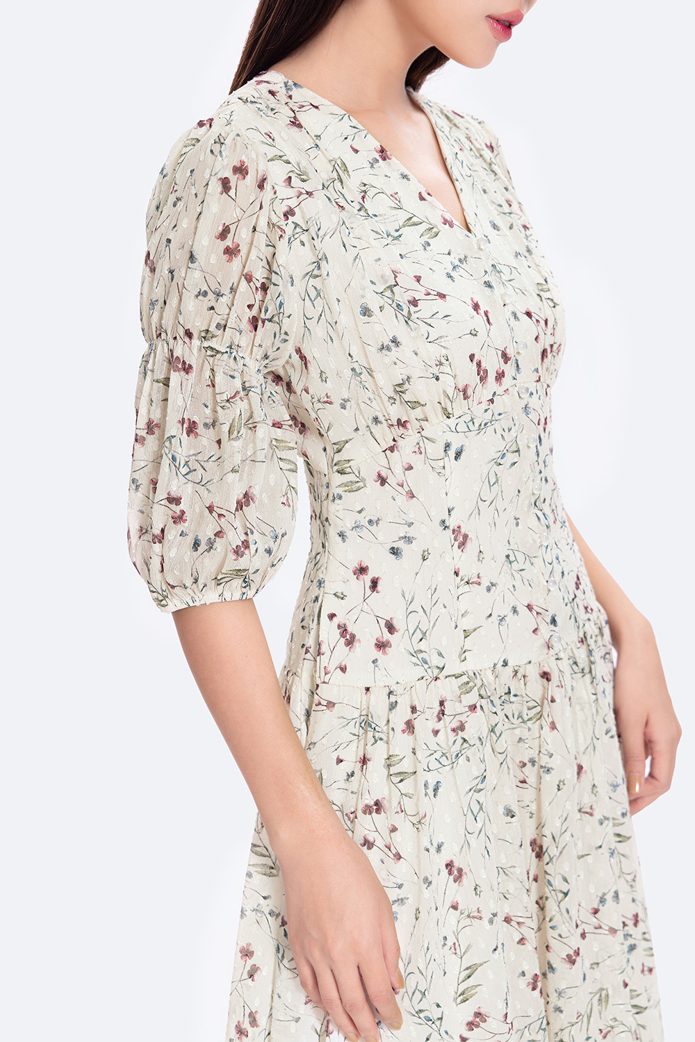 Đầm hoa nhí dáng xòe nhấn eo cổ V