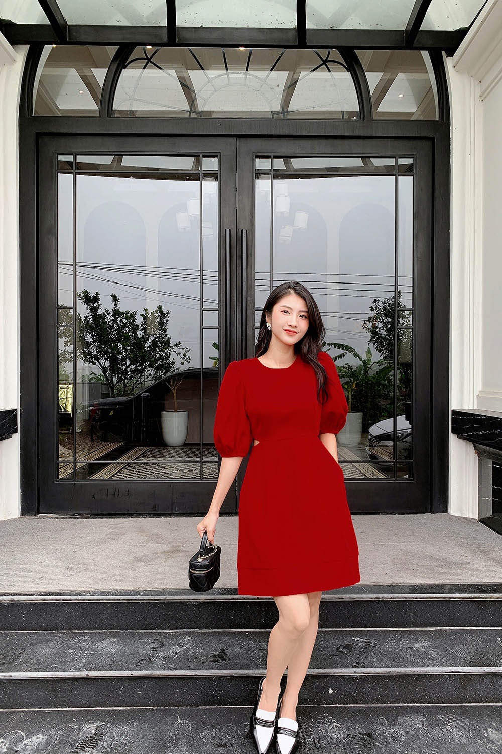 Đầm đỏ dự tiệc chữ A eo cut-out