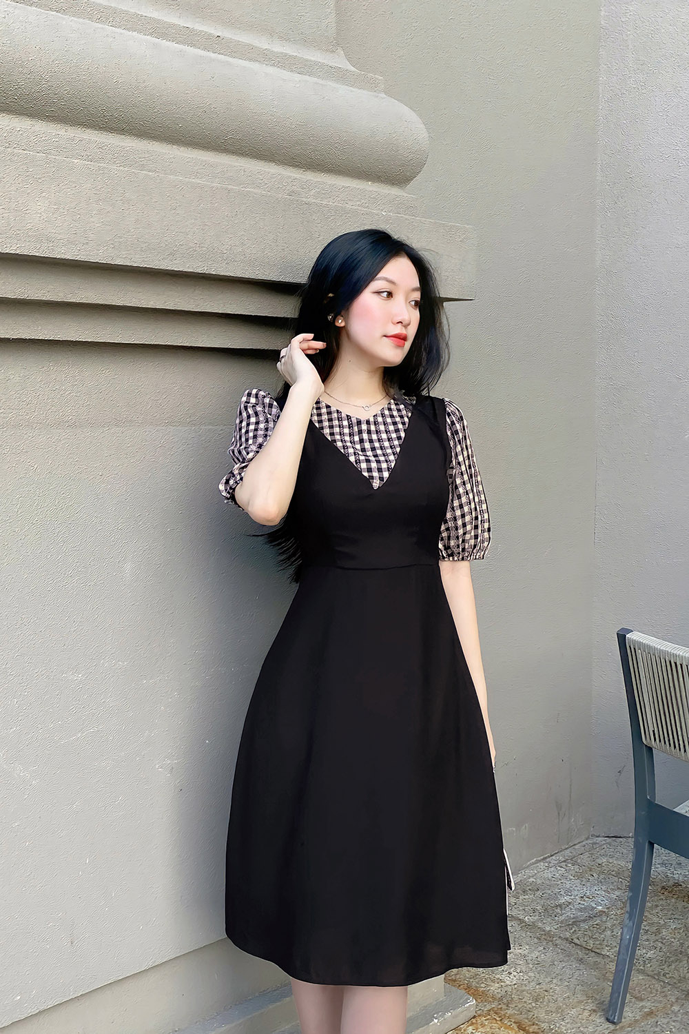 Đầm đen công sở dáng xòe phối caro