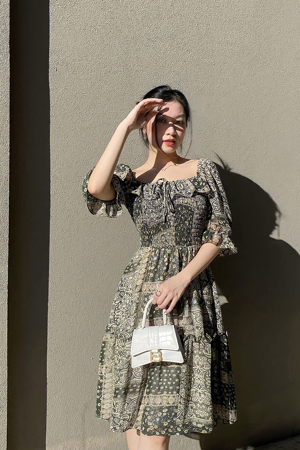 Đầm họa tiết dáng xòe đuôi cá viền bèo