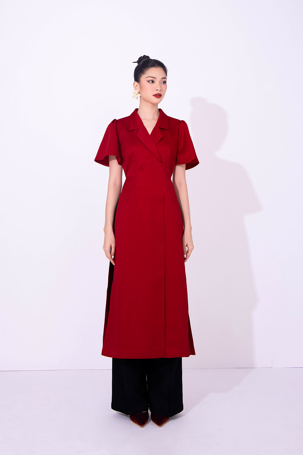 Áo dài tết màu đỏ cổ đan tông tà xẻ