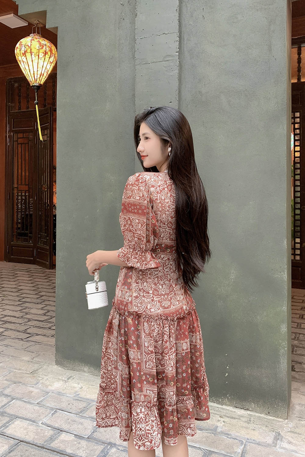 Đầm xòe đuôi cá họa tiết tay lỡ