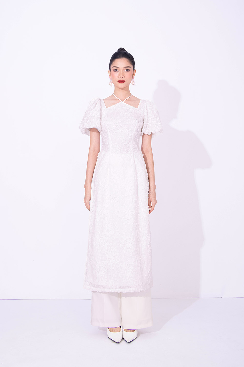 Quần suông ống rộng màu trắng