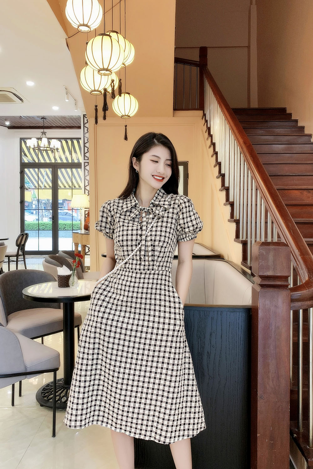 Đầm caro dáng chữ A cổ sơ mi phối nơ