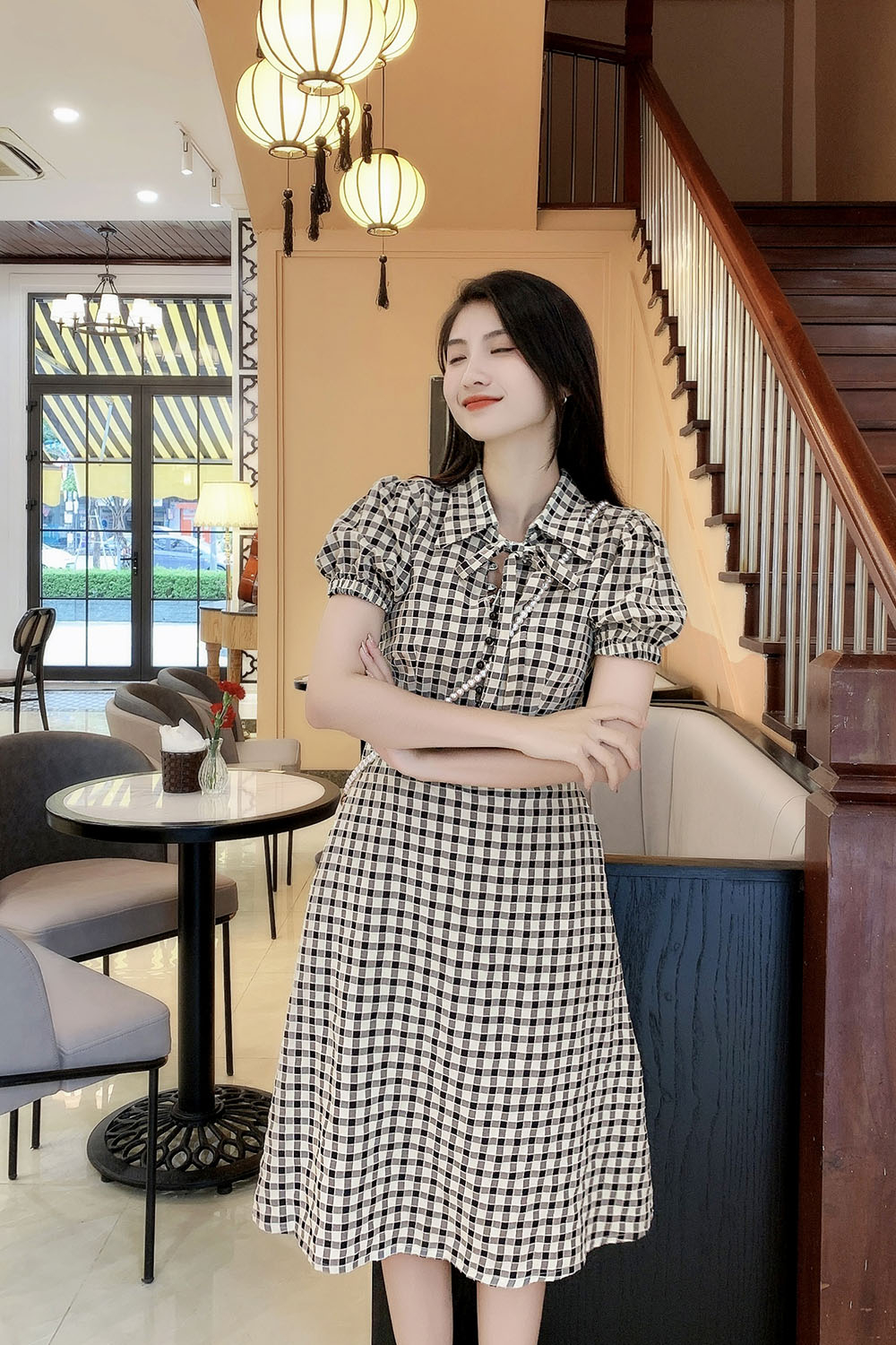 Đầm caro dáng chữ A cổ sơ mi phối nơ