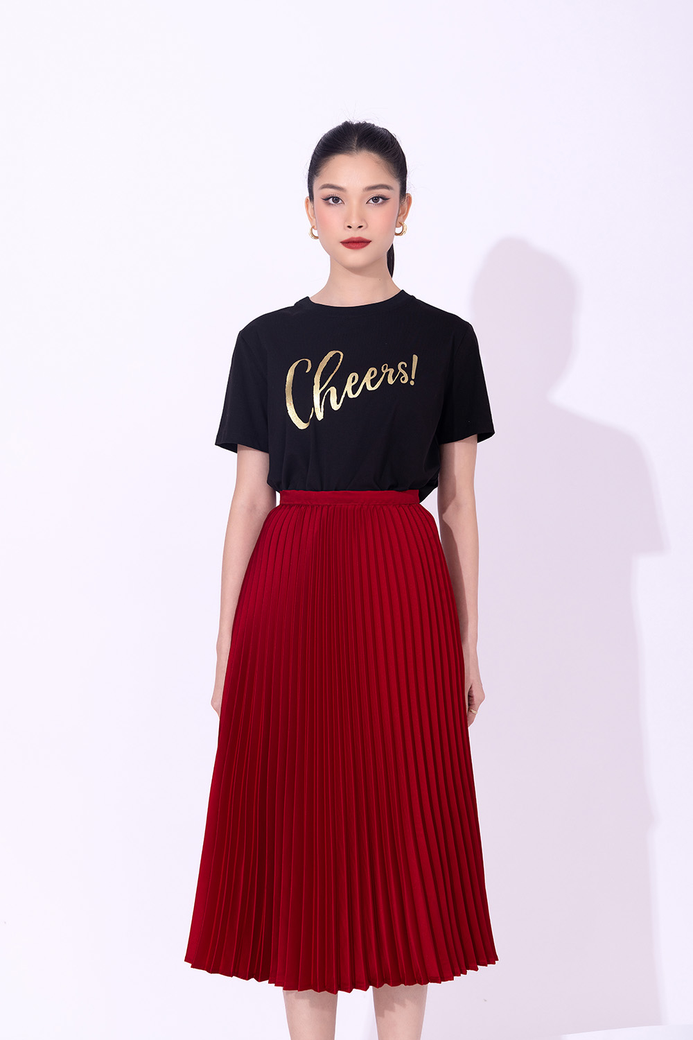 Chân váy đỏ xếp ly dáng midi CV04-32 | Thời trang công sở K&K Fashion