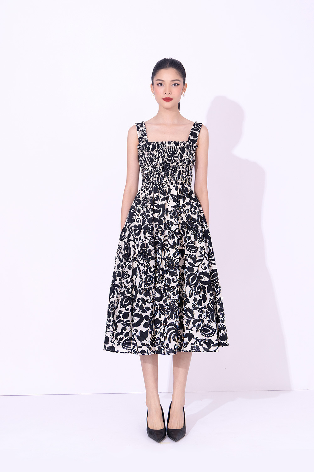 Đầm hai dây dáng xòe ngực bo chun