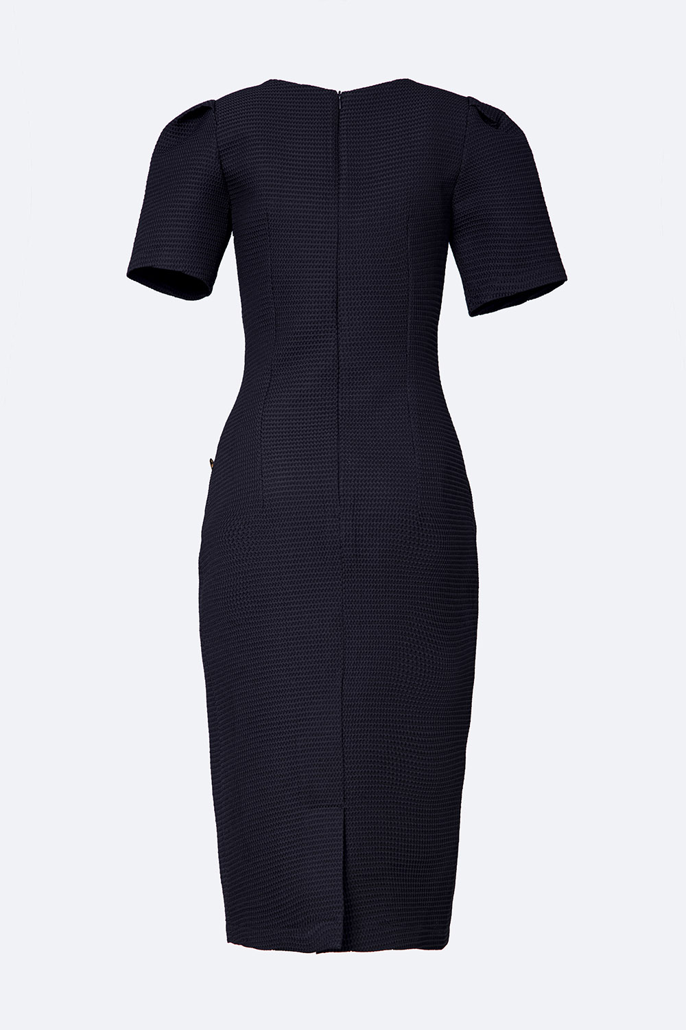 Đầm đen dự tiệc dáng ôm phối nút