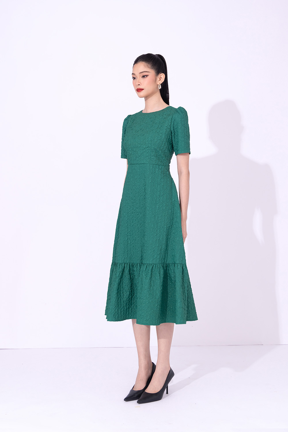 Đầm midi dáng xòe đuôi cá