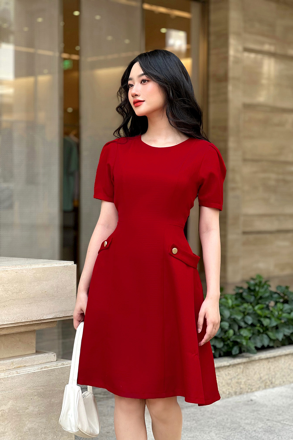 Đầm đỏ dáng xòe phối đai 2 bên KK119-33