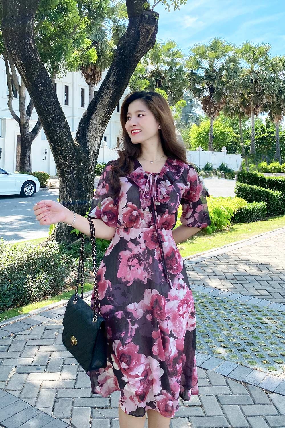 Đầm xòe midi họa tiết hoa tay lửng