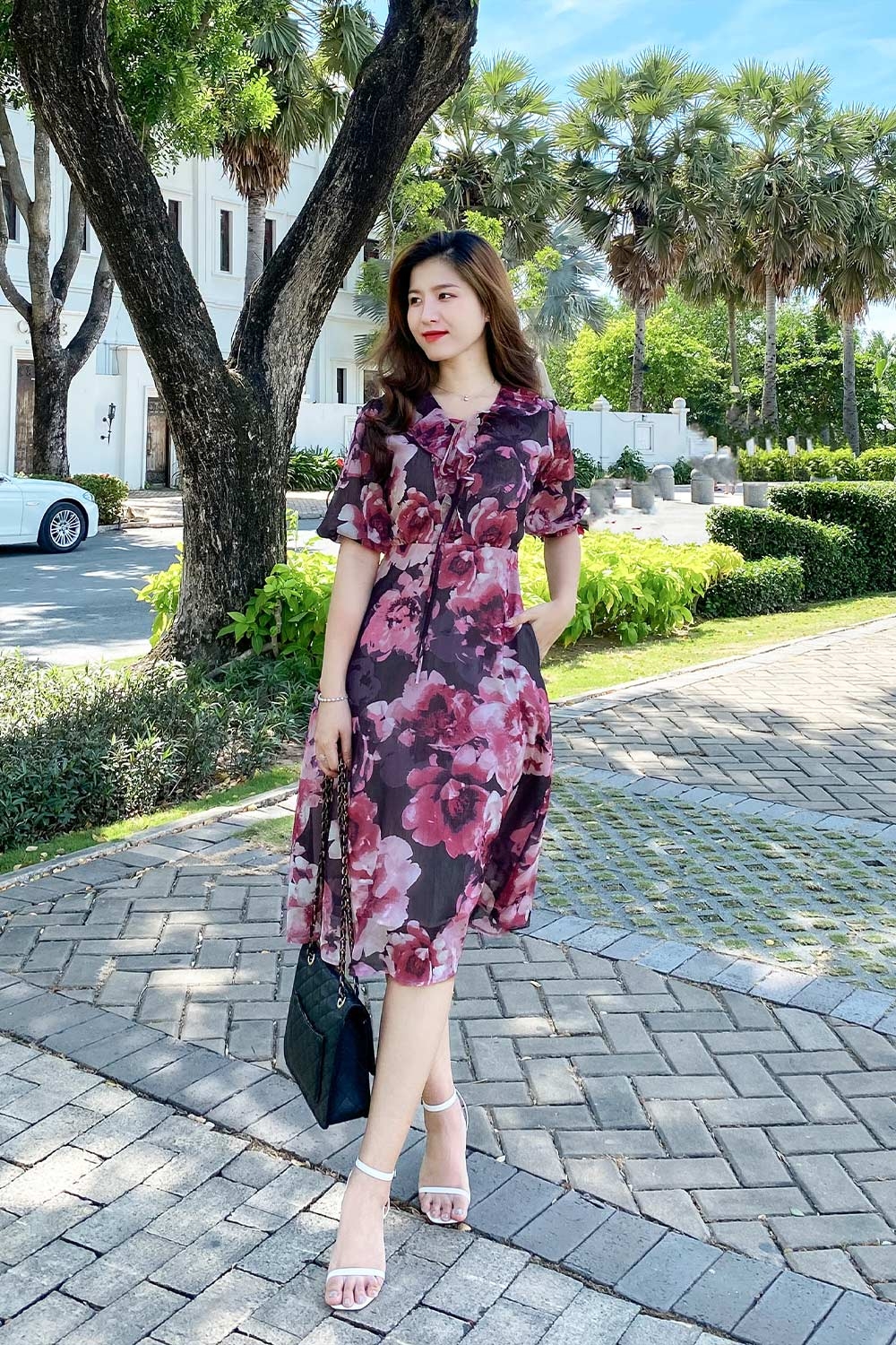 Đầm xòe midi họa tiết hoa tay lửng