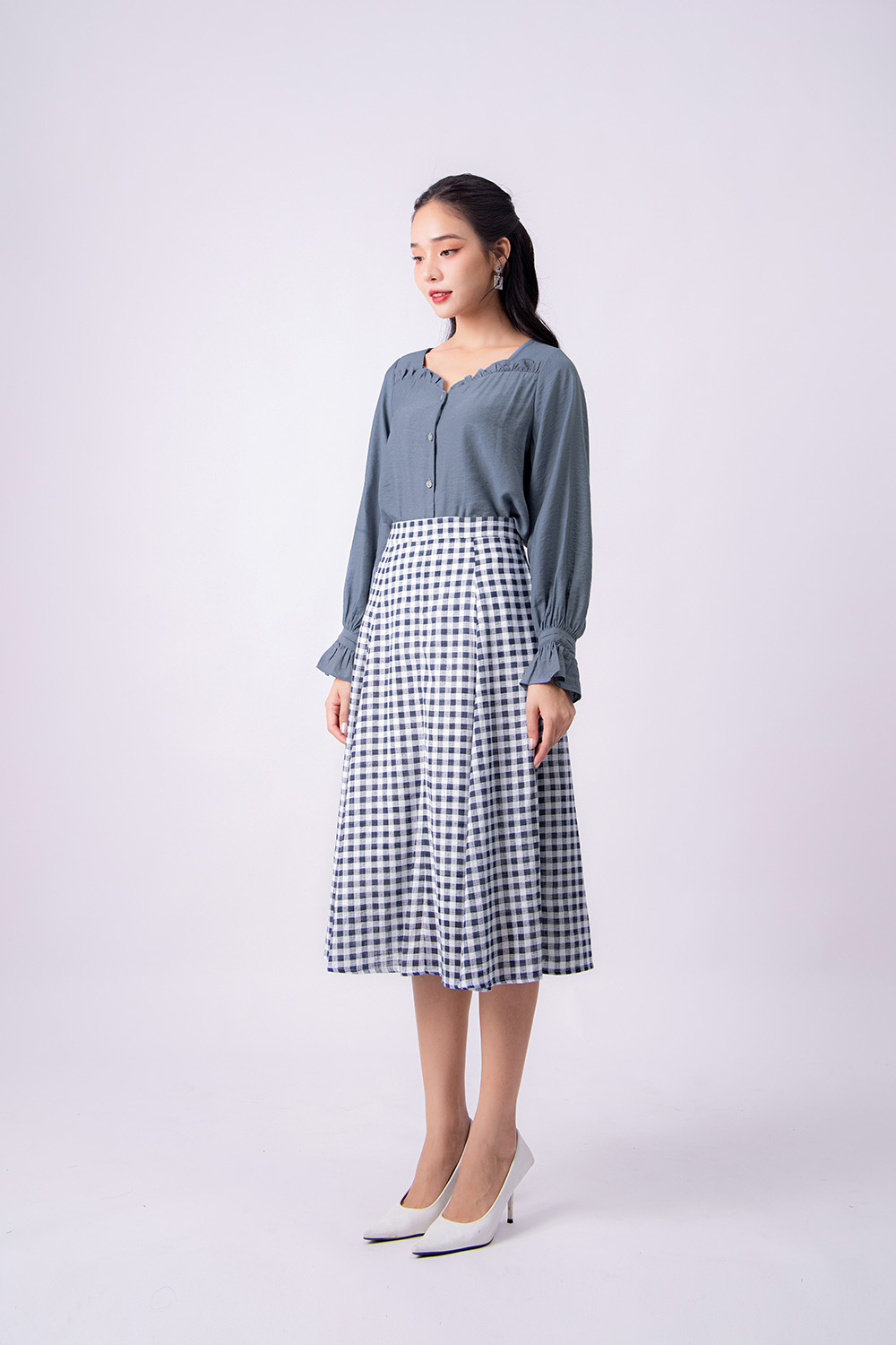 Áo sơ mi công sở nữ cổ vuông tay dài