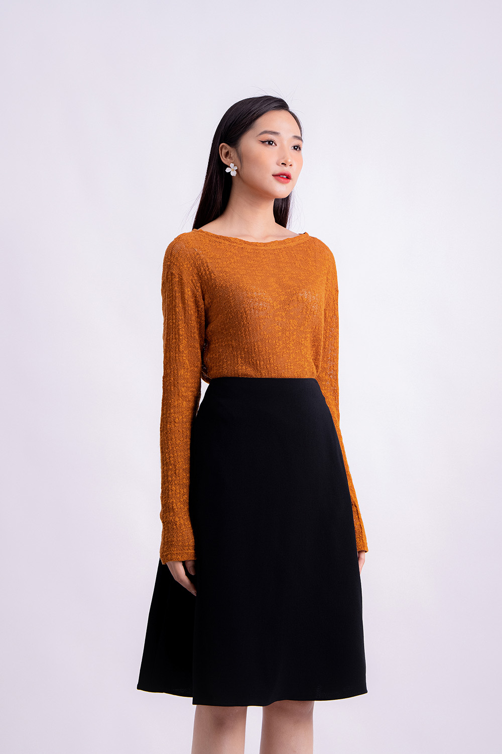 Áo len mỏng nữ tay dài màu cam