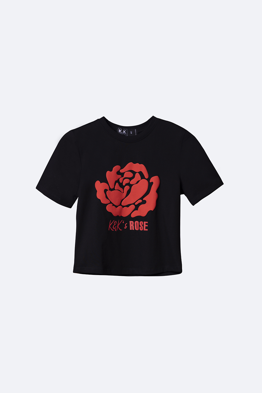 Áo thun đen croptop họa tiết hoa
