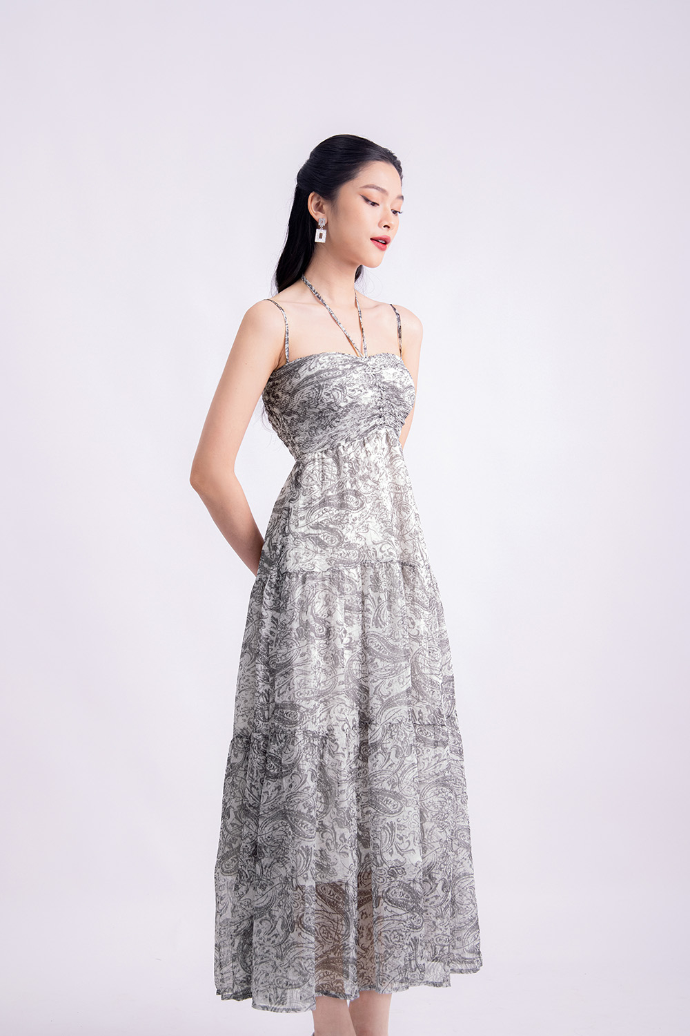 Váy maxi hai dây voan trắng hạt nổi - Đầm maxi | ThờiTrangNữ.vn