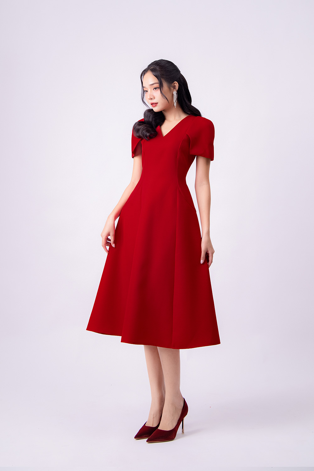 Đầm dự tiệc màu đỏ dáng xòe cổ V KK130-24 | Thời trang công sở K&K ...