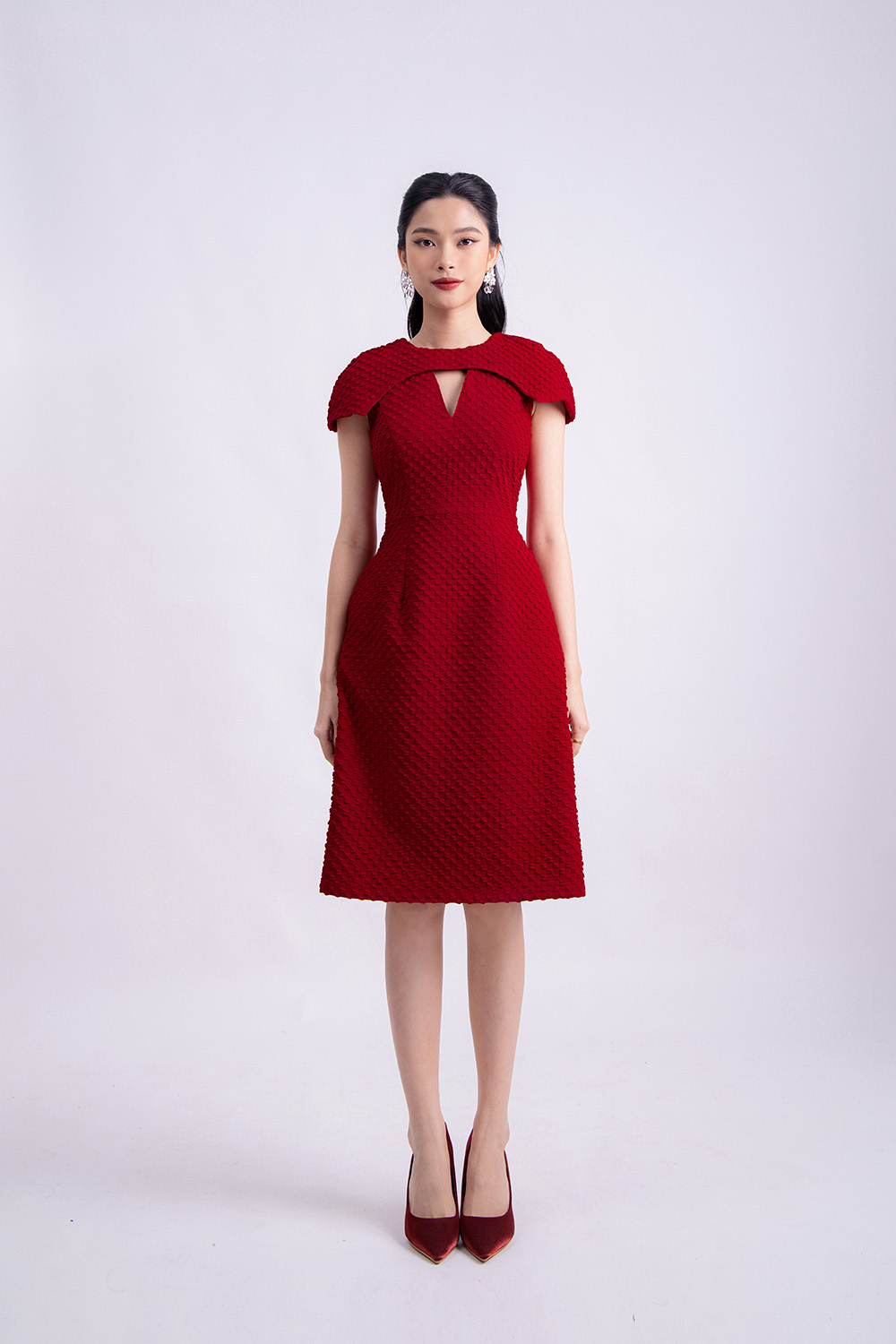 Đầm đỏ dự tiệc dáng chữ A