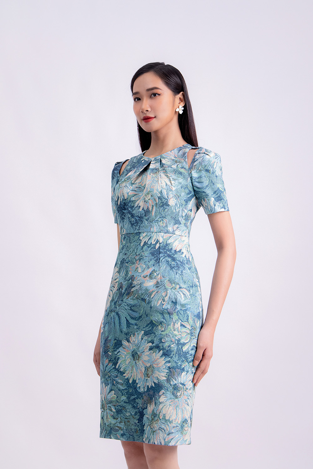 Đầm hoa dáng ôm body vai-cut-out KK120-20 | Thời trang công sở K&K ...