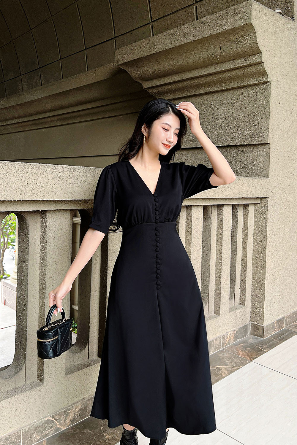 Tổng hợp Váy Yếm Suông Dài Màu Đen giá rẻ, bán chạy tháng 3/2024 - Mua  Thông Minh