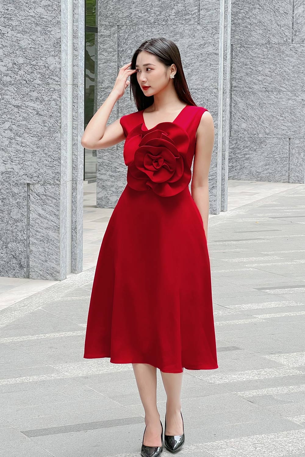 Đầm đỏ dự tiệc đính hoa to sang trọng HL23-17 | Thời trang công sở ...