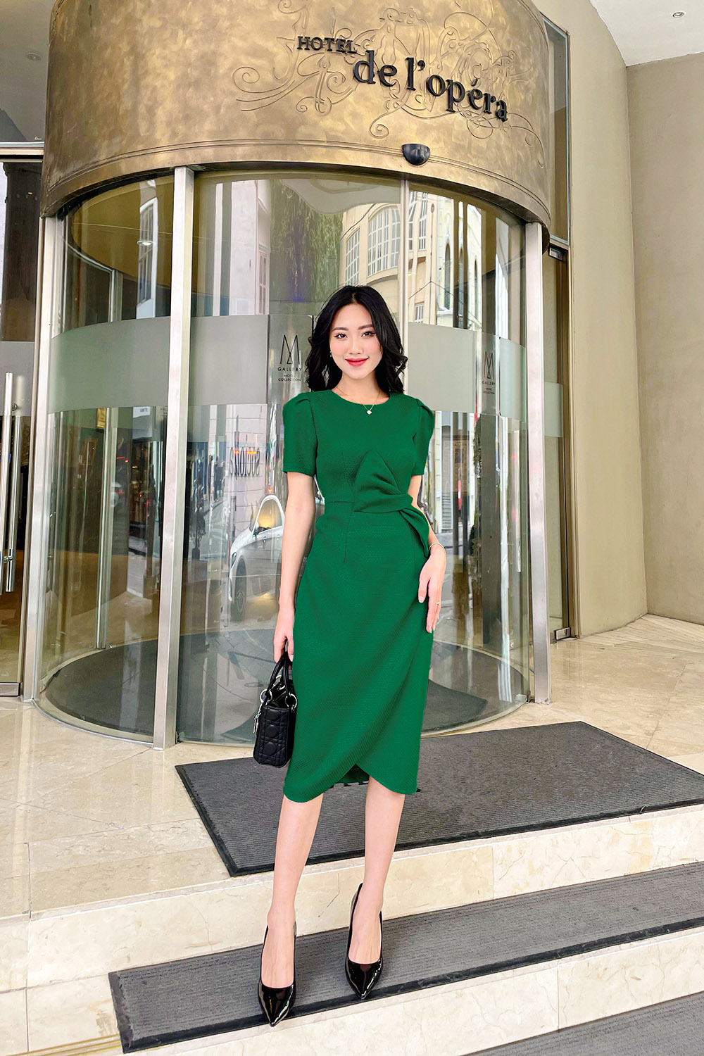 Đầm ôm dự tiệc tùng đắp chéo eo đính nơ