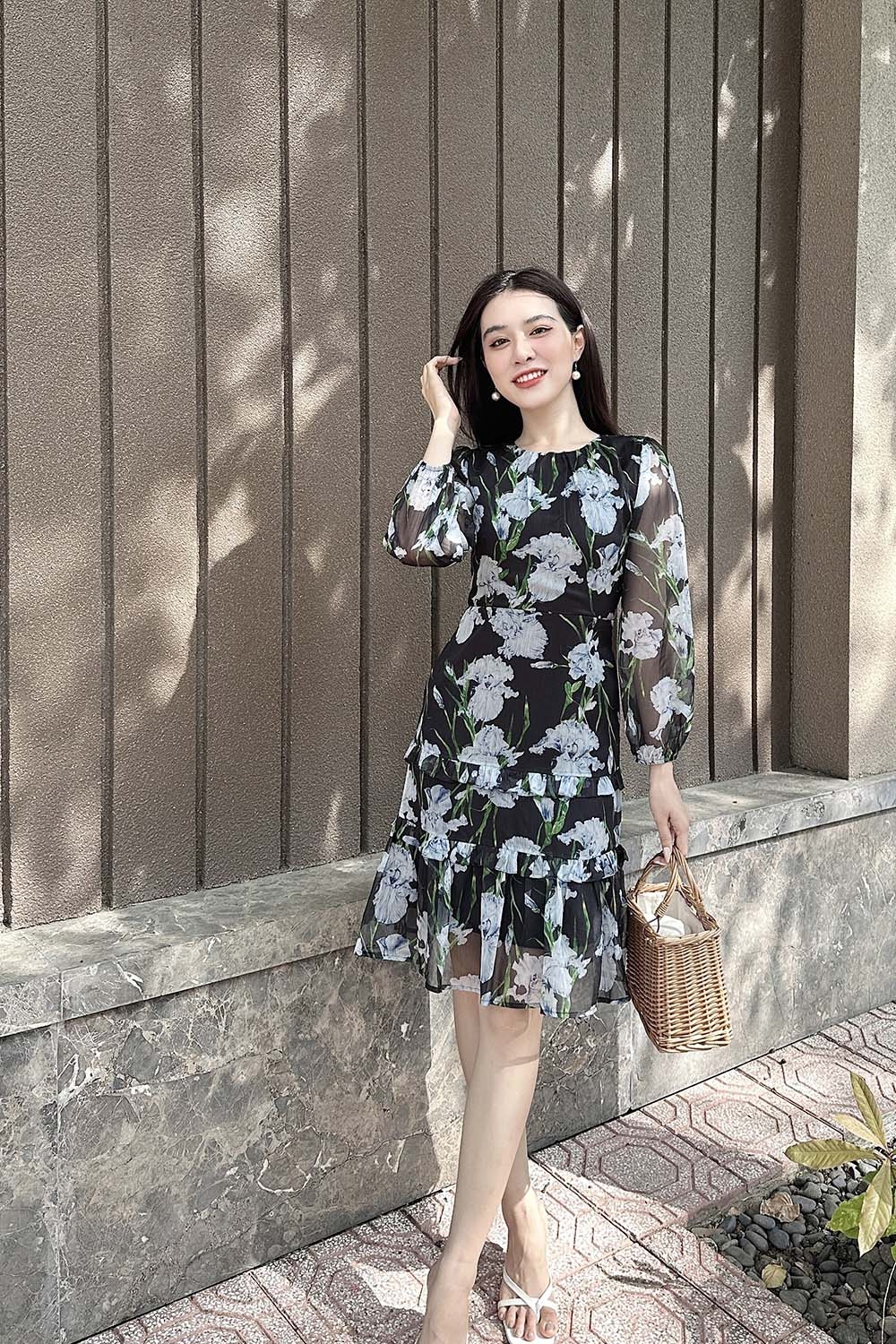 Đầm hoa đuôi cá tay dài