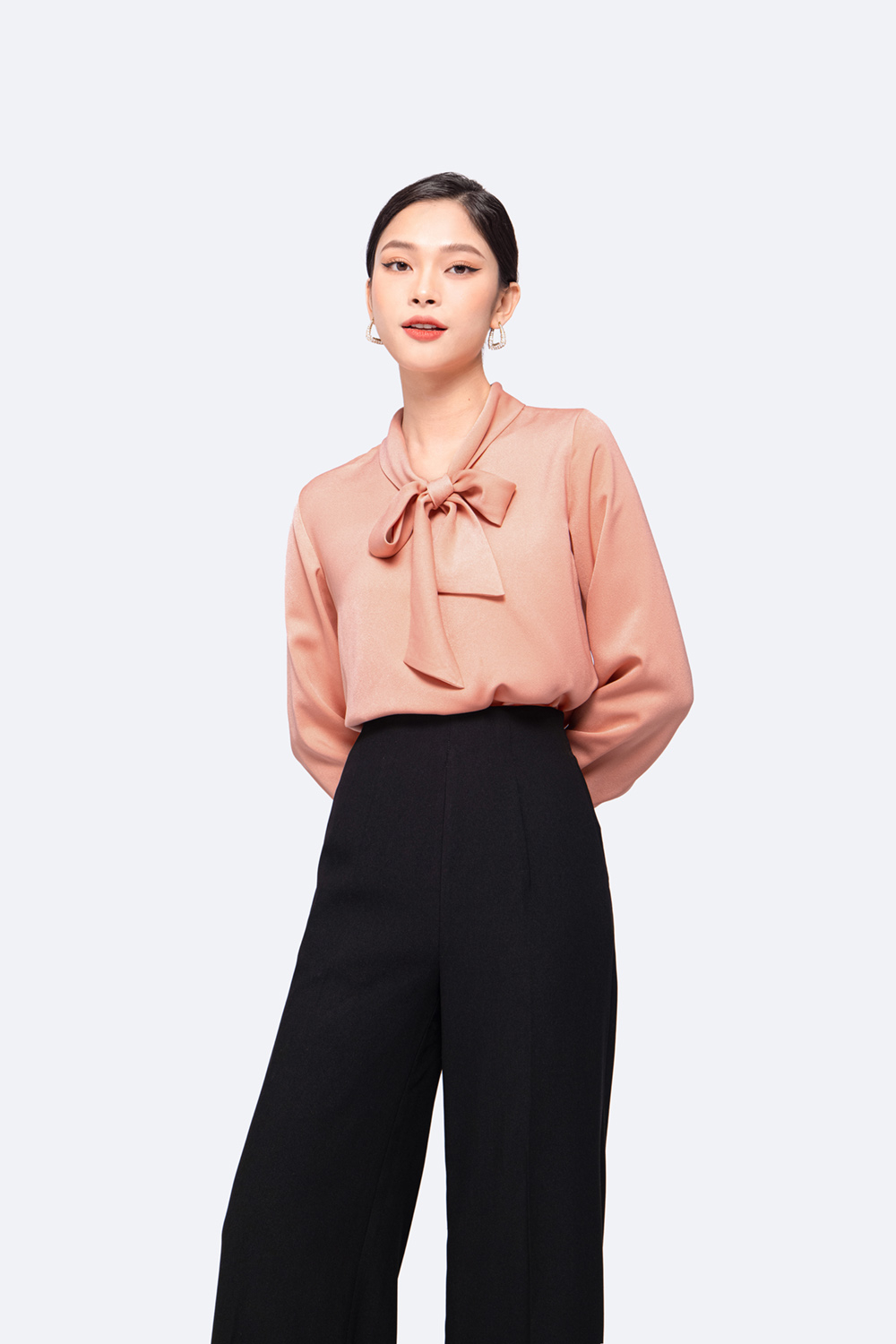 Áo blouse lụa kiểu nữ cổ phối nơ