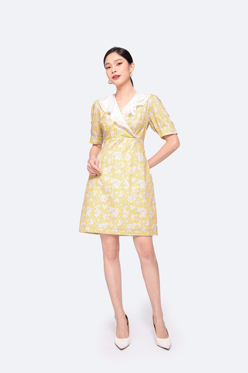 Đầm hoa dáng chữ A cổ V viền bèo