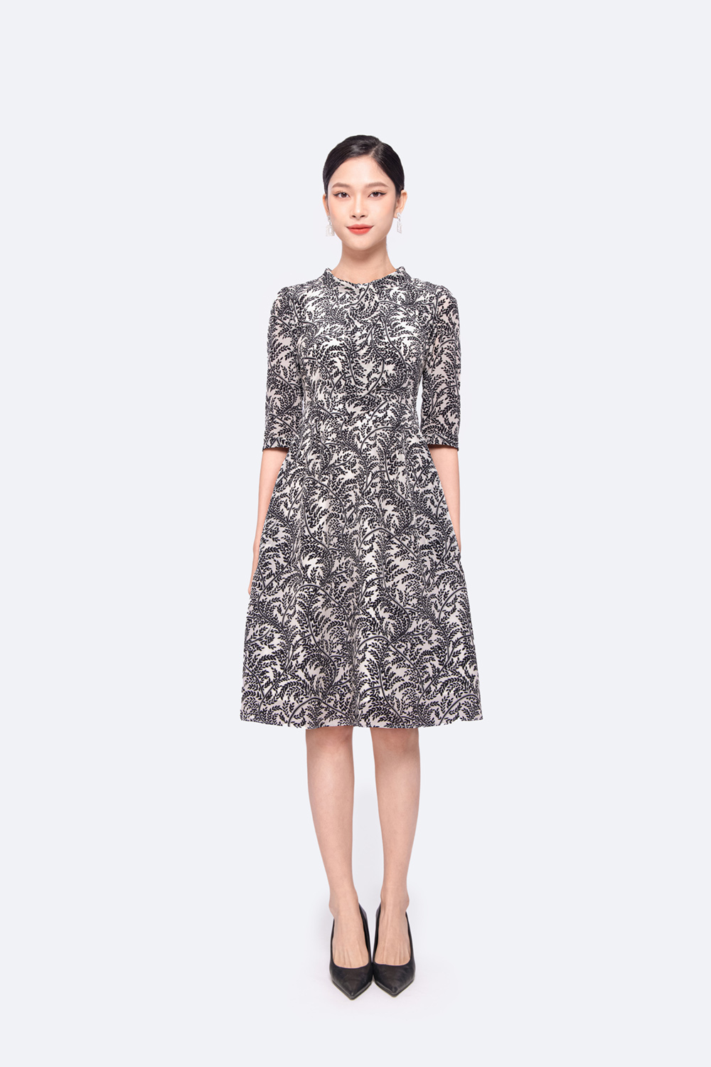 Đầm xòe công sở họa tiết tay lửng