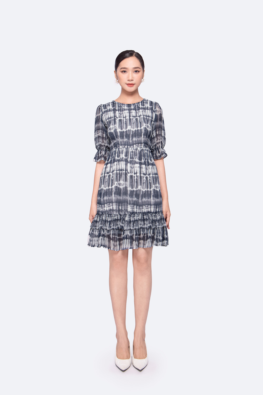 Đầm đuôi cá họa tiết tay lỡ phối bèo