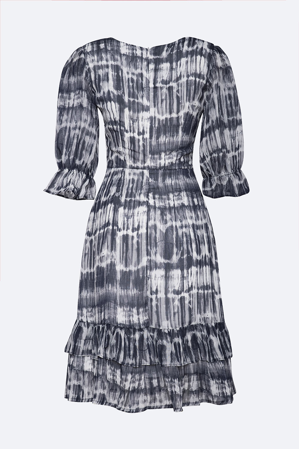 Đầm đuôi cá họa tiết tay lỡ phối bèo